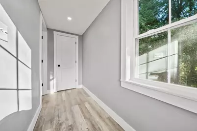 31 Dexter St, Methuen, MA 01844 - Photo 11