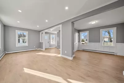 31 Dexter St, Methuen, MA 01844 - Photo 7