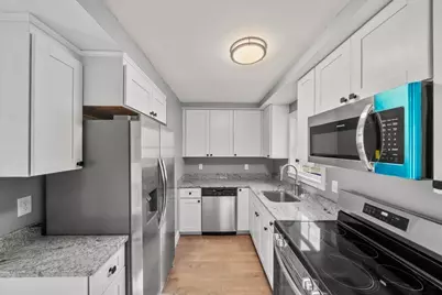 31 Dexter St, Methuen, MA 01844 - Photo 15