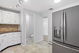 69 Lake St, Shrewsbury, MA 01545 - Photo 15