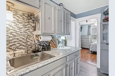 30-32 Exeter St, Lawrence, MA 01843 - Photo 5