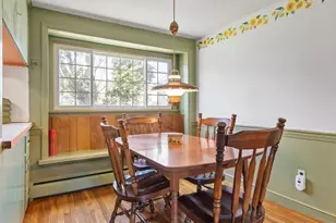 126 Pleasant St, Melrose, MA 02176 - Photo 9
