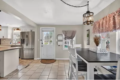 44 Oak St, Billerica, MA 01862 - Photo 9