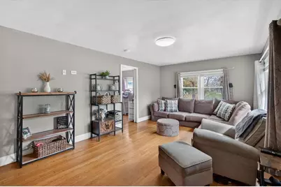 44 Oak St, Billerica, MA 01862 - Photo 11