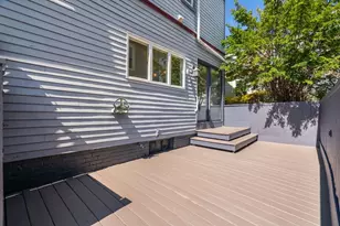8 Belmont Pl, Somerville, MA 02143 - Photo 15