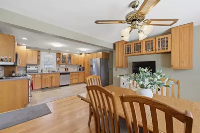 19 Salem St, West Springfield, MA 01089 - Photo 7