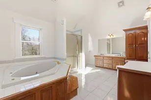 365 Middle St, Amherst, MA 01002 - Photo 23