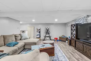 79 Nancy St, New Bedford, MA 02745 - Photo 21