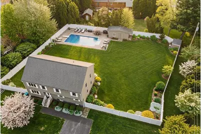 443 Vernon St, Bridgewater, MA 02324 - Photo 3