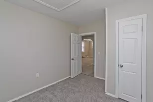 234 Mapleshade Ave, East Longmeadow, MA 01028 - Photo 5