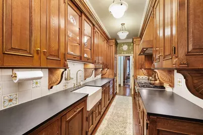 381 Beacon Street, Boston, MA 02116 - Photo 3