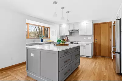 1749 Salem St, North Andover, MA 01845 - Photo 7