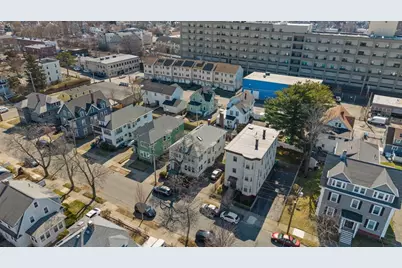 18 Brookline St, Lynn, MA 01902 - Photo 3