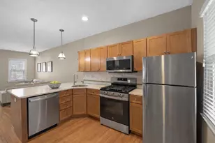 139 W Sixth St, Boston, MA 02127 - Photo 9