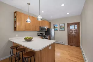 139 W Sixth St, Boston, MA 02127 - Photo 7