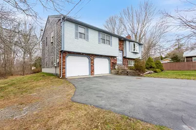 280 Huttleston Ave, Fairhaven, MA 02719 - Photo 3