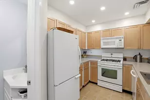 26 School St, Hull, MA 02045 - Photo 9