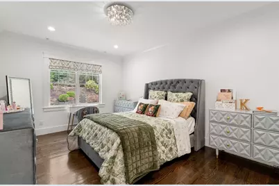 136 Beaumont Ave, Newton, MA 02460 - Photo 23