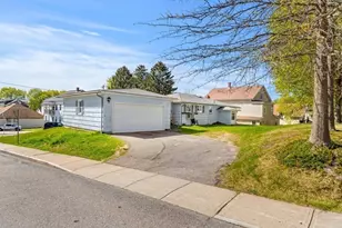 21 Spring St, Webster, MA 01570 - Photo 29
