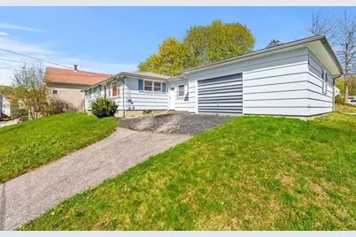 21 Spring St, Webster, MA 01570 - Photo 3