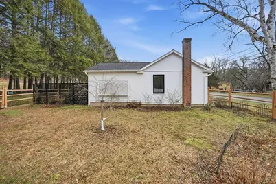 54 Huntington Rd, Hadley, MA 01035 - Photo 27