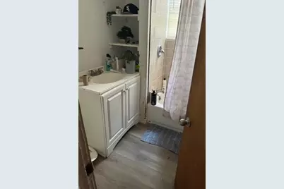 731 Bay St, Fall River, MA 02724 - Photo 9