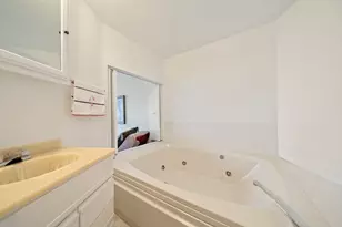 25 Oceanside Dr, Hull, MA 02045 - Photo 23