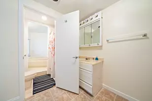 25 Oceanside Dr, Hull, MA 02045 - Photo 27