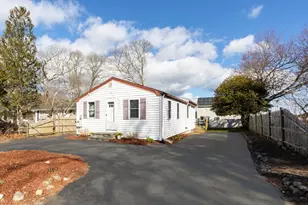 10 Regent Ave, Wareham, MA 02571 - Photo 5