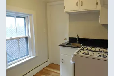 10 Smith Ave #1R, Somerville, MA 02143 - Photo 3