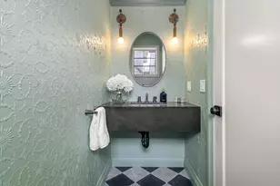 18 Clinton St, Cambridge, MA 02139 - Photo 9