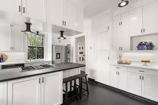 6 Mercer Cir, Cambridge, MA 02138 - Photo 9