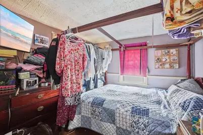 22 Wildwood Rd, Millbury, MA 01527 - Photo 9