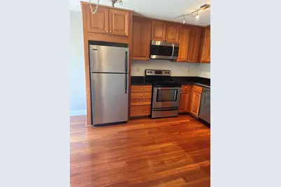 1600 Skyline Dr #2, Lowell, MA 01854 - Photo 11