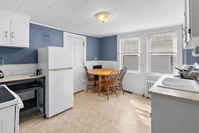 39 Beach St, Milford, MA 01757 - Photo 11