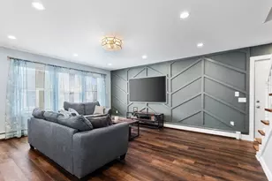 87 Alpine Pl, Franklin, MA 02038 - Photo 7