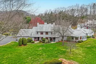 8 Baldwin Ln, Amherst, MA 01002 - Photo 3