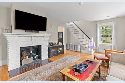 16 Dawes St, Newburyport, MA 01950 - Photo 13