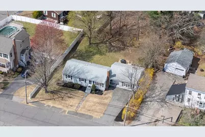 7 Walsh, Holbrook, MA 02343 - Photo 23