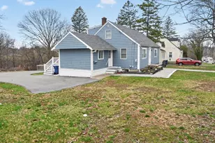 29 Elliott St, Danvers, MA 01923 - Photo 5