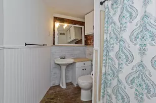 13 Hampden St, Westfield, MA 01085 - Photo 9