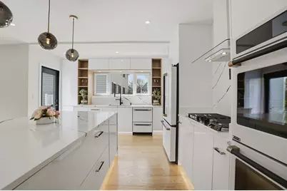 8 Purvis Street #8, Watertown, MA 02472 - Photo 5