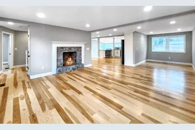 226 W Main St, Westborough, MA 01581 - Photo 11