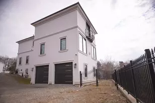 12 Gianna Dr, Saugus, MA 01906 - Photo 3