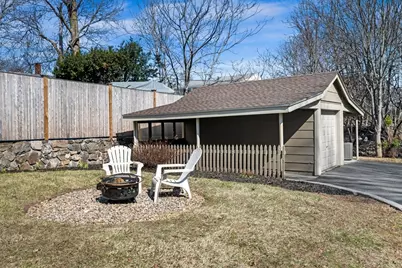 36 Stone St, Beverly, MA 01915 - Photo 5