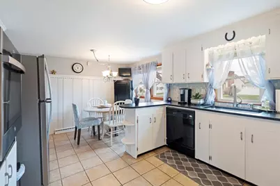 7 Westwood Terrace, Lawrence, MA 01843 - Photo 9