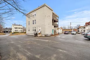45 Laurel St, Leominster, MA 01453 - Photo 15