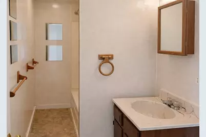 45 Laurel St, Leominster, MA 01453 - Photo 11