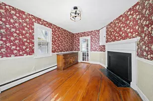 25 High St, Amesbury, MA 01913 - Photo 11