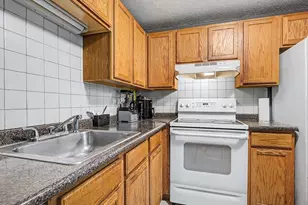 35 Longworth Ave, Brockton, MA 02301 - Photo 9